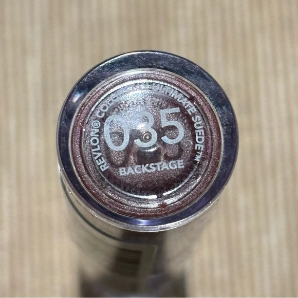 REVLON ColourStay  Ultimate Suede Shade #035 Backstage NEW Sealed - Picture 3 of 7